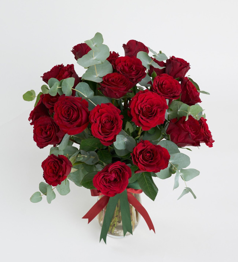 Paşabahçe Vazoda 25'li Kırmızı Gül