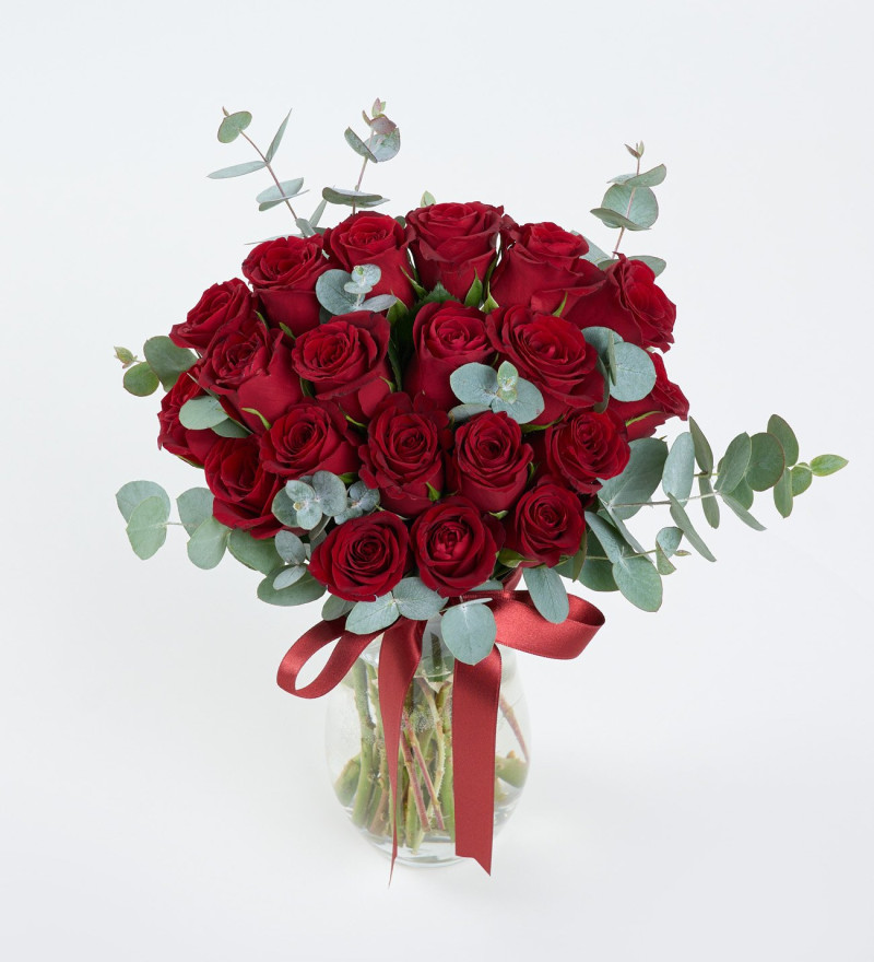 21'li Kırmızı Gül - Paşabahçe Vazoda